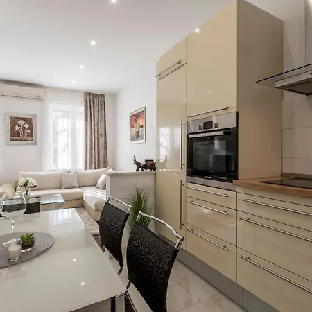 Apartment Near The Centre With A Parking Space *