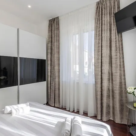 Apartment Near The Centre With A Parking Space Split